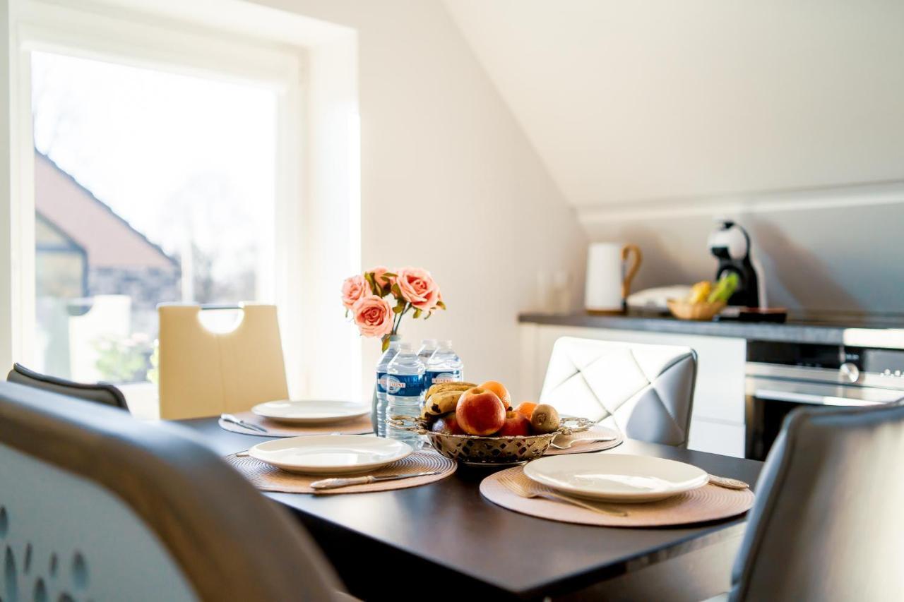 Stylish, Modern Apartment Near Vilnius Old Town Buitenkant foto