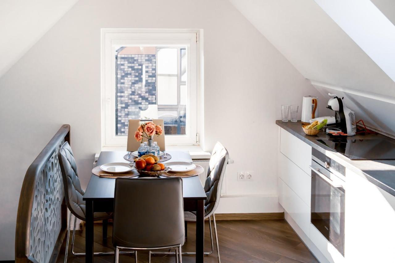 Stylish, Modern Apartment Near Vilnius Old Town Buitenkant foto
